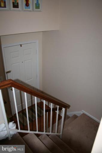 12938 Grays Pointe Road, Unit B Fairfax, VA 22033 - Photo 3 of 14 Living Room