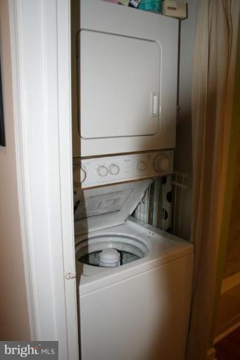 12938 Grays Pointe Road, Unit B Fairfax, VA 22033 - Photo 10 of 14 Laundry Area 1