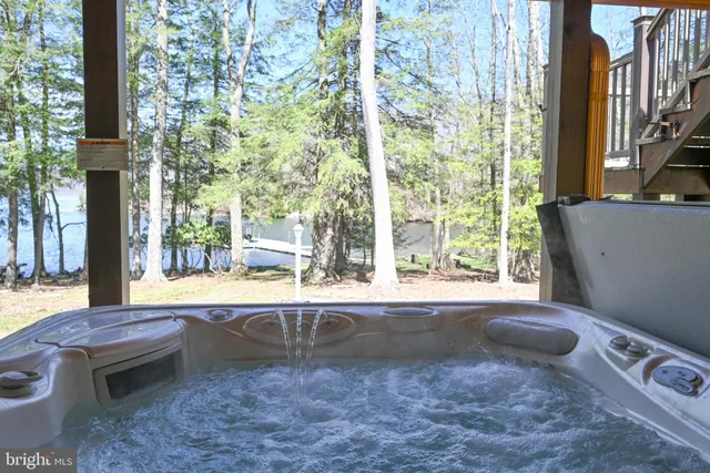 $2,845,000 | 56 Bee Tree Lane, Oakland, MD 21550