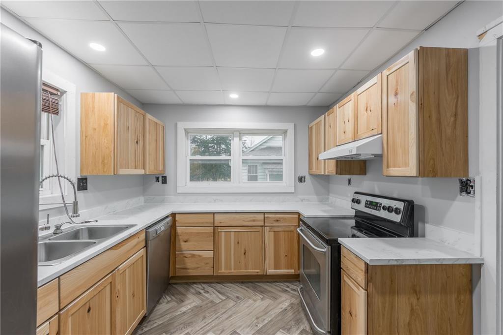 1208 Locust Street Chillicothe, MO 64601 - Photo 7 of 21