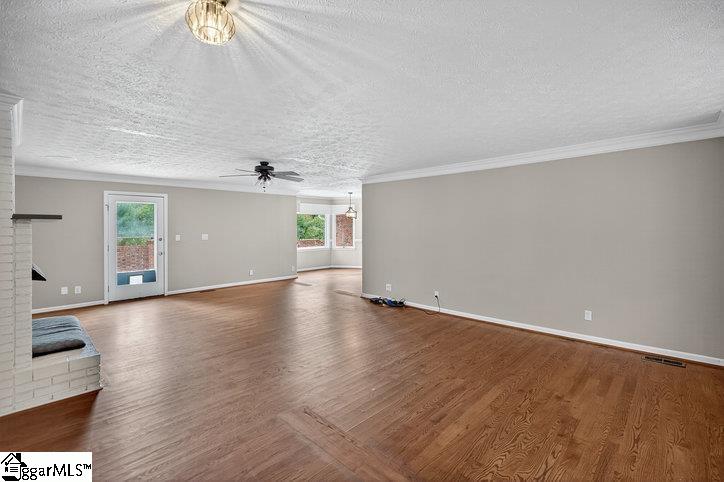 320 Hamburg Road Easley, SC 29640 - Photo 3 of 38 Gallery Image 3