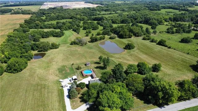 $799,000 | 12703 North Robinhood Lane, Kansas City, MO 64164