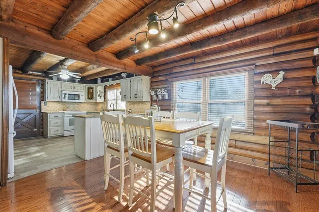 $799,000 | 12703 North Robinhood Lane, Kansas City, MO 64164