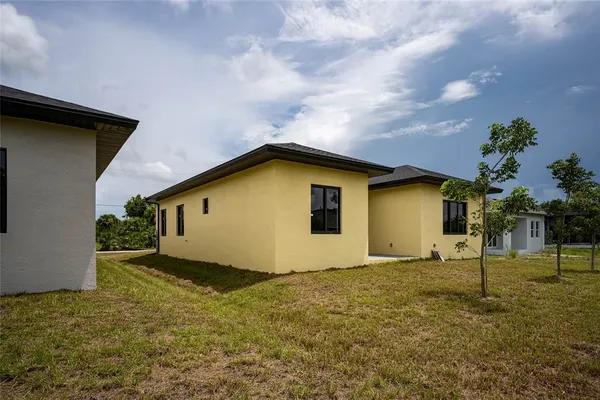 $334,900 | 185 Sesame Road East, Rotonda West, FL 33947