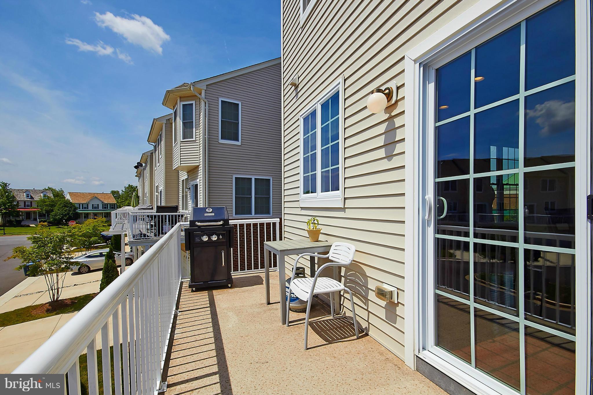 25436 South Riding Boulevard Chantilly, VA 20152 - Photo 11 of 26 Exterior (Rear)