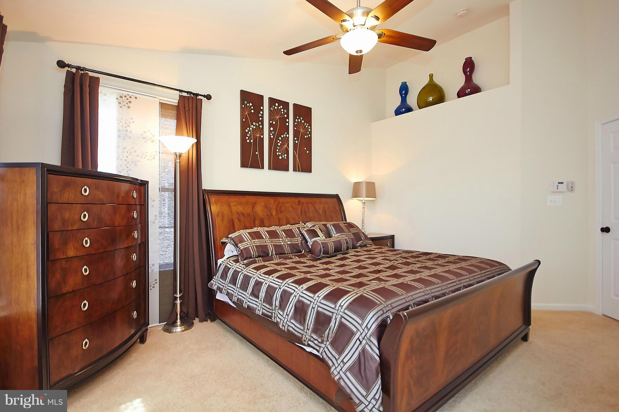 25436 South Riding Boulevard Chantilly, VA 20152 - Photo 15 of 26 Bedroom (Master)