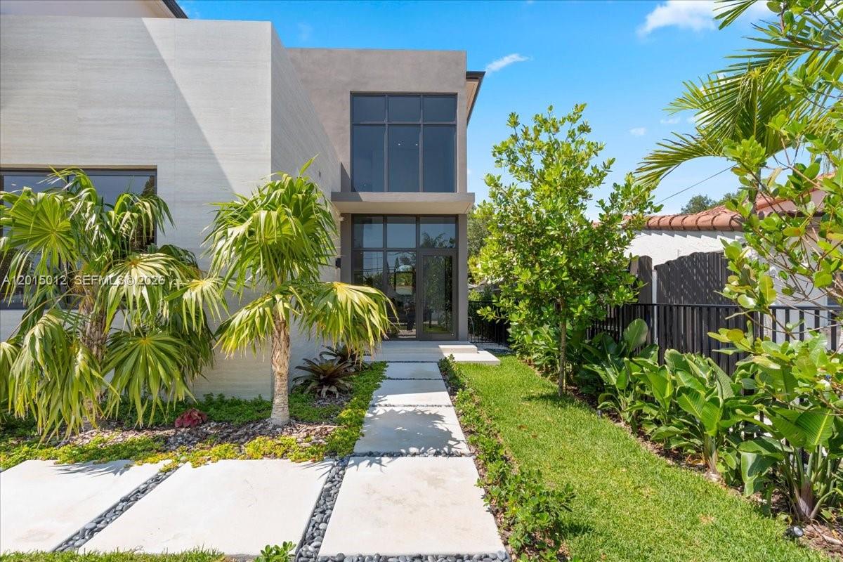 2175 Southwest 25th Street Miami, FL 33133 - Photo 1 of 39