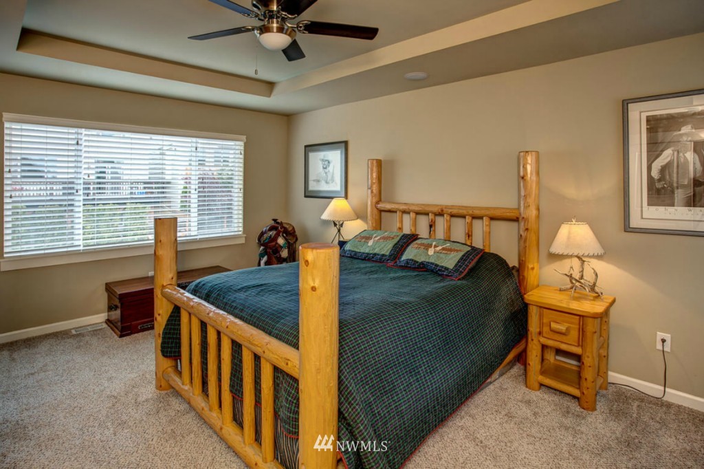 5600 Northeast 5th Circle Renton, WA 98059 - Photo 11 of 22
