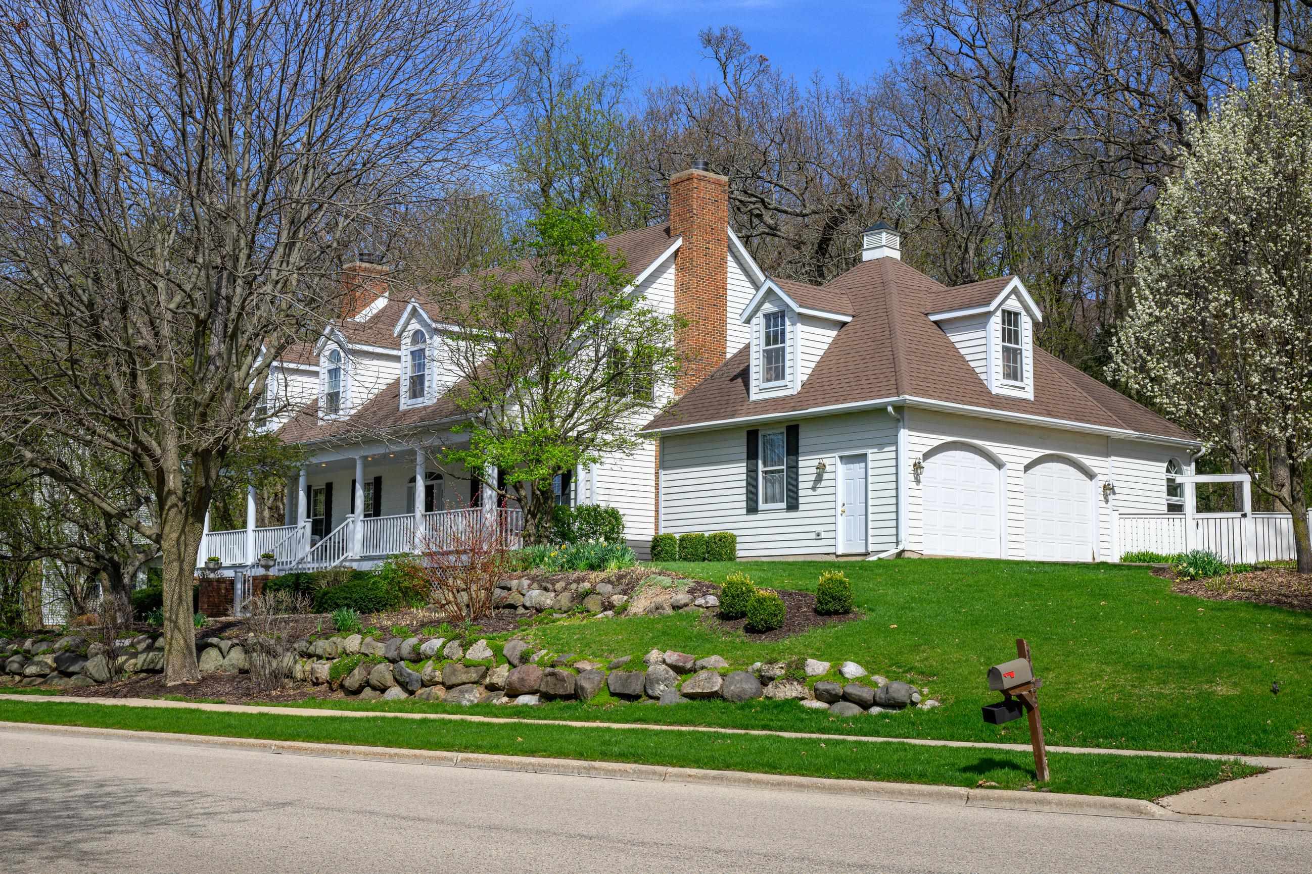 1429 Kings Lynn Road Stoughton, WI 53589 - Photo 3 of 80