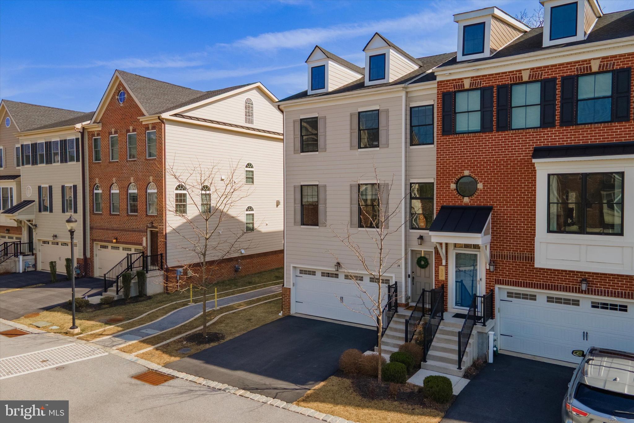 34 Parkview Cir. Wayne, PA 19087 - Photo 51 of 55 a view of a house with a small space