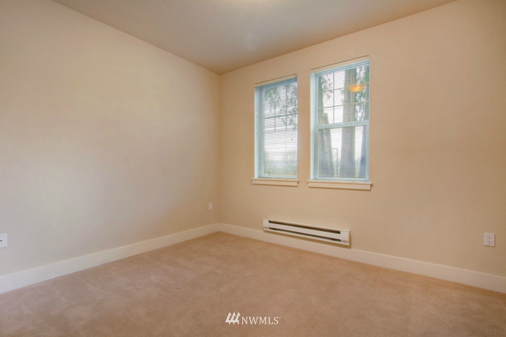 8531 Avondale Road Northeast, Unit B102 Redmond, WA 98052 - Photo 9 of 13 Gallery Image 9