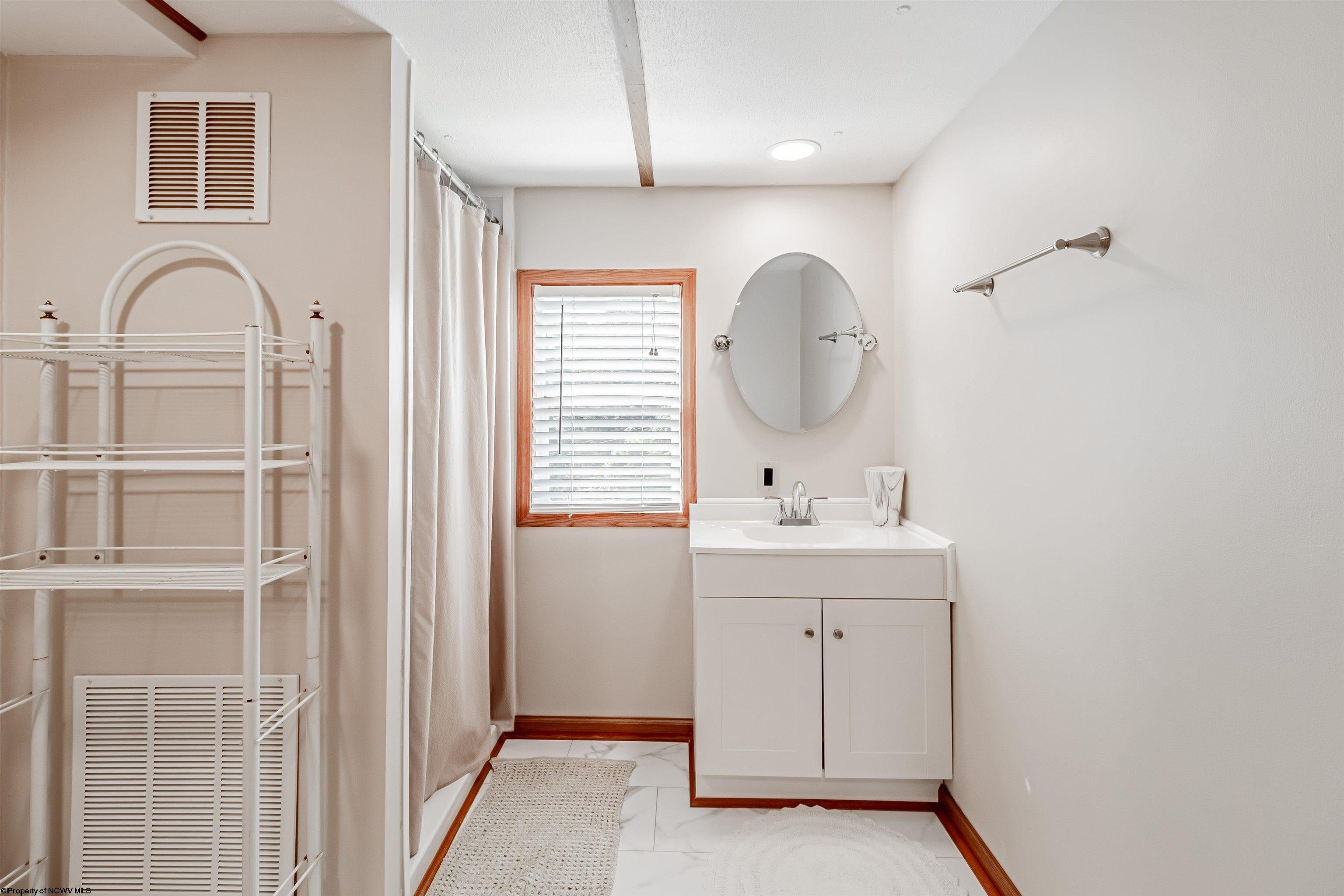 177 Clark Road Morgantown, WV 26508 - Photo 8 of 18 Gallery Image 8