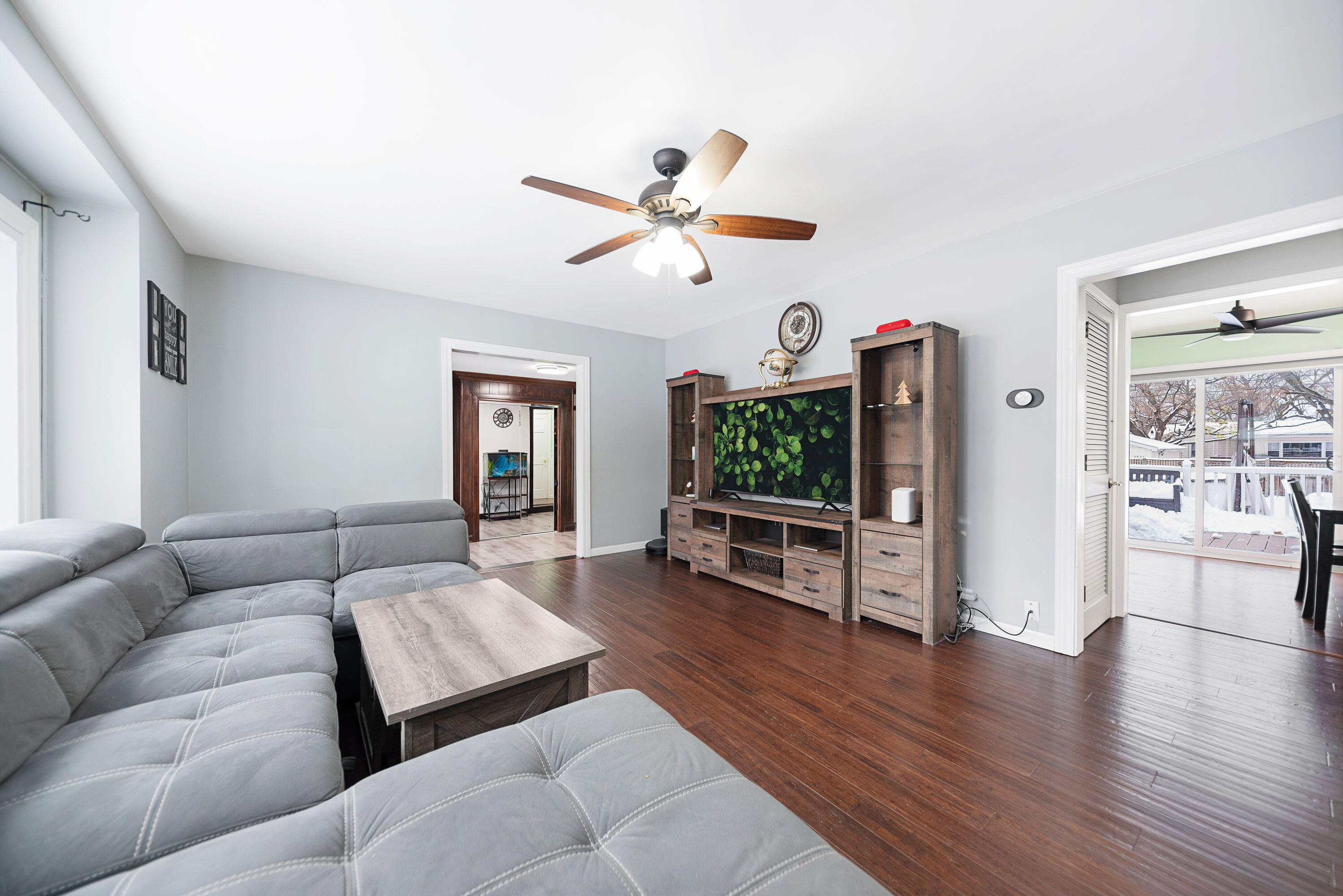 7624 Forest Avenue Munster, IN 46321 - Photo 5 of 23 2997x2000