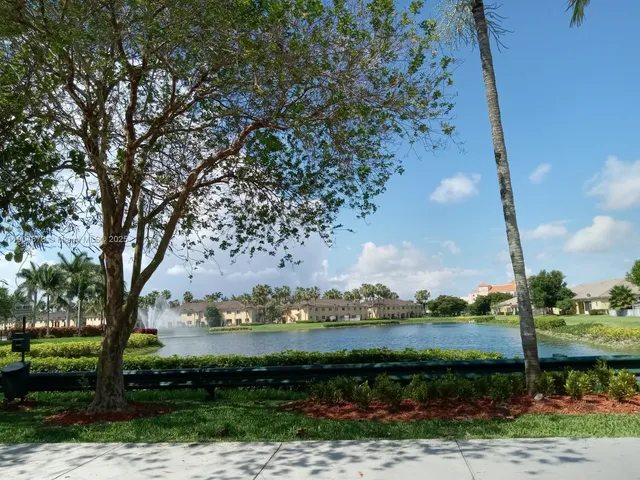 $2,195 | 1176 Northeast 32nd Avenue, Unit 1176, Homestead, FL 33033