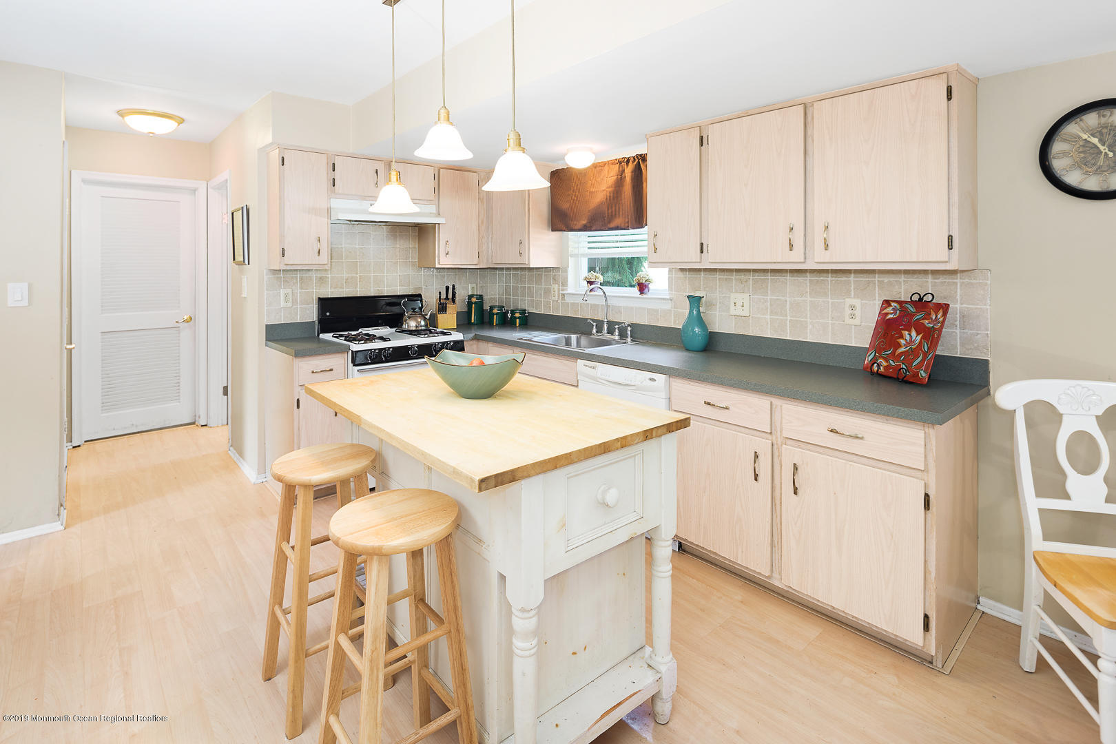 12 Netty Street Howell, NJ 07731 - Photo 4 of 26 Kitchen Close up