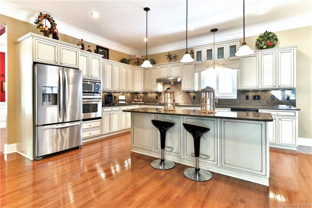 18105 Meadow Bottom Road Charlotte, NC 28277 - Photo 4 of 36 Gallery Image 4