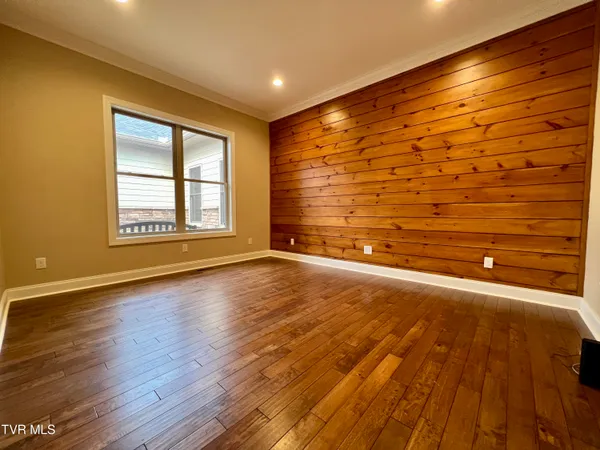 $1,100,000 | 2005 River Mist Circle, New Market, TN 37820
