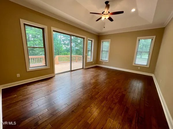 $1,100,000 | 2005 River Mist Circle, New Market, TN 37820