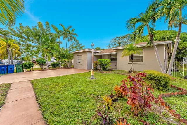 $450,000 | 608 Northwest 9th Street, Hallandale Beach, FL 33009