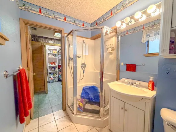 $450,000 | 41 Eagle Lane, Kettle Falls, WA 99141