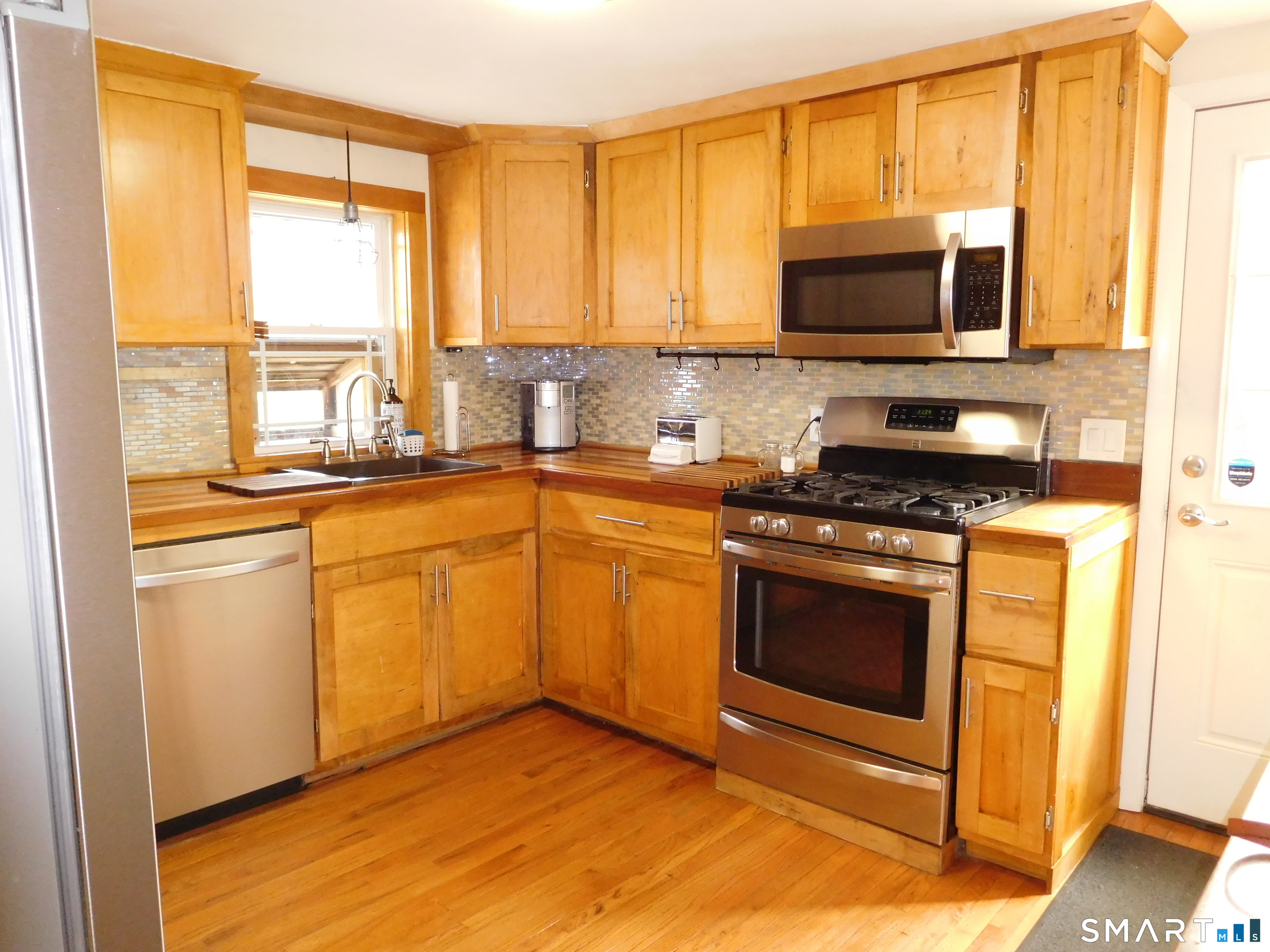 21 Sunrise Drive Torrington, CT 06790 - Photo 4 of 26