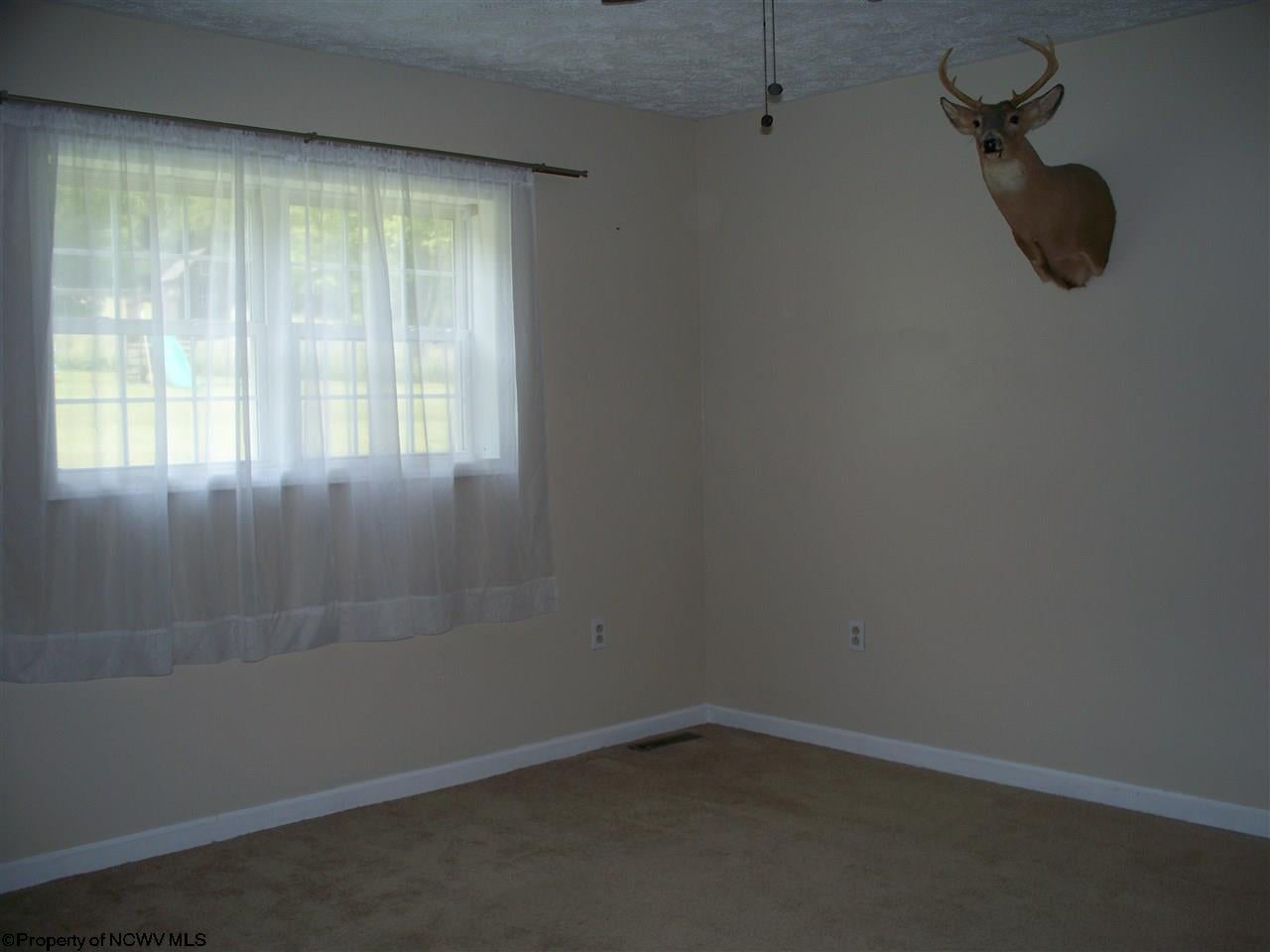 152 Hammond Road Fairmont, WV 26554 - Photo 9 of 14 Gallery Image 9