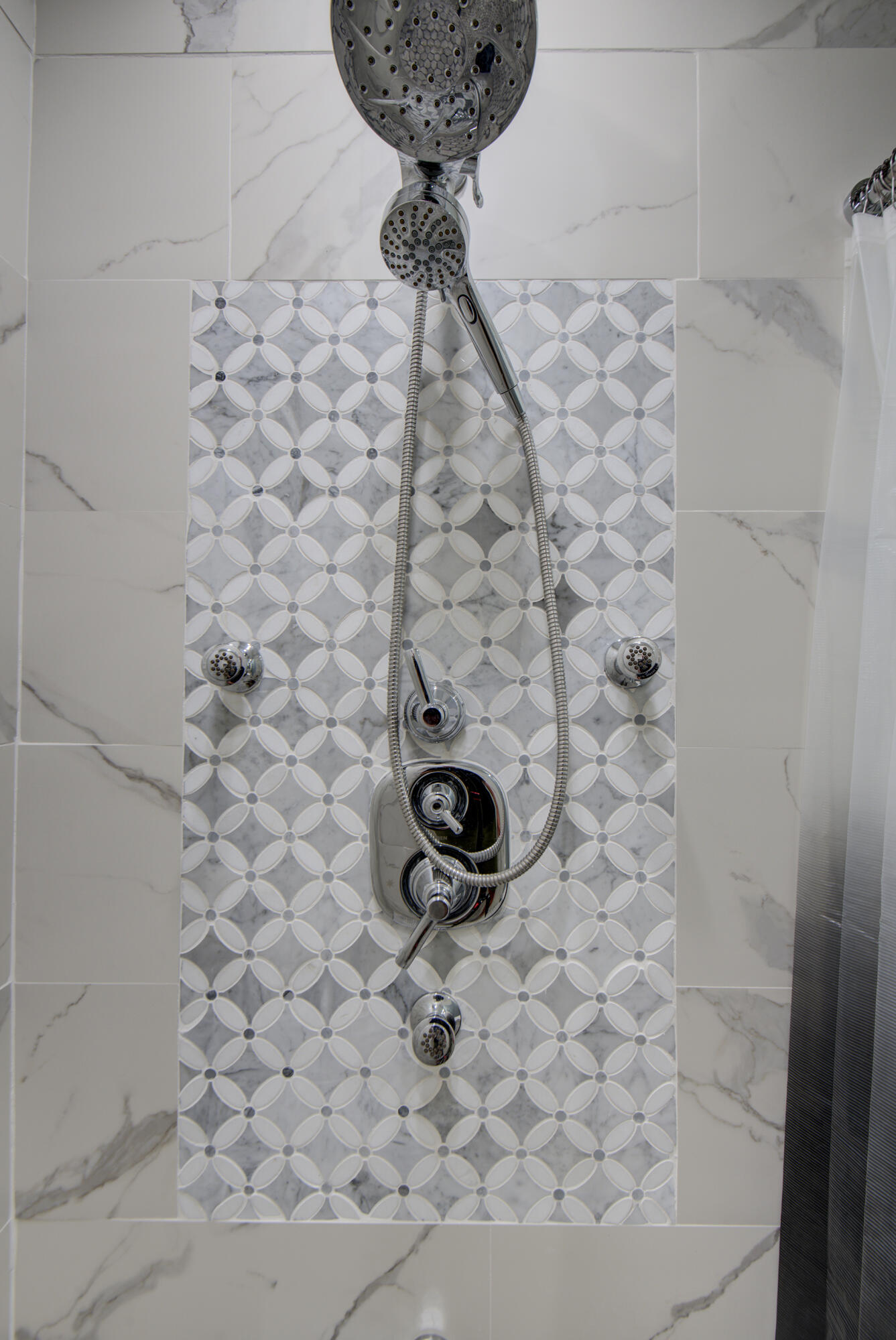 6632 Gamble Road Birchwood, TN 37308 - Photo 16 of 30 This shower!