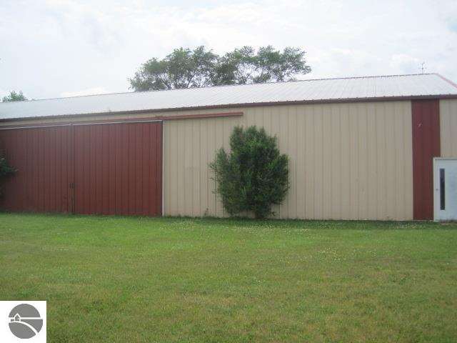 4175 South Meridian Road Merrill, MI 48637 - Photo 17 of 20 1772066-16.JPG