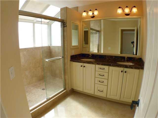 5351 Park Pl Circle Boca Raton, FL 33486 - Photo 12 of 25 Master Bath