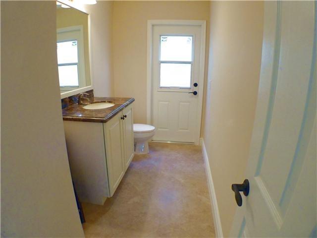 5351 Park Pl Circle Boca Raton, FL 33486 - Photo 21 of 25 Half Bath