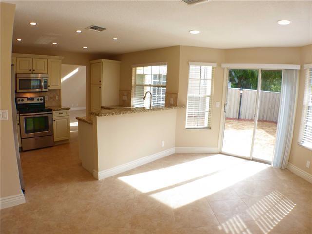 5351 Park Pl Circle Boca Raton, FL 33486 - Photo 23 of 25 Living Area
