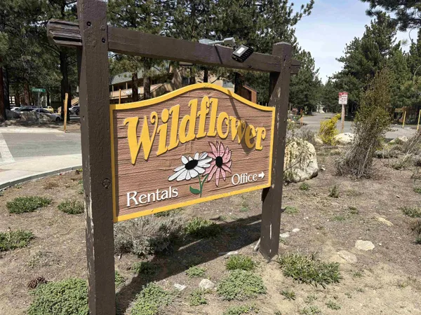 $495,000 | 2 Arrowhead Drive, Unit 71, Mammoth Lakes, CA 93546