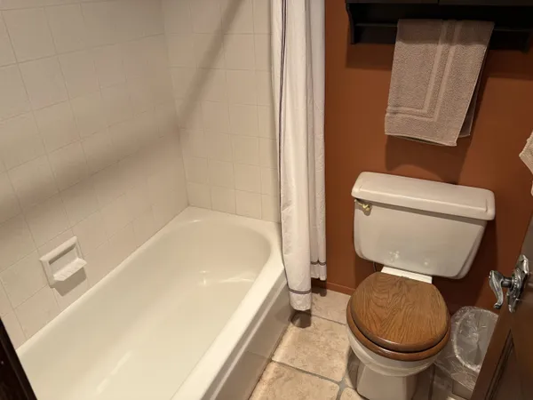 $495,000 | 2 Arrowhead Drive, Unit 71, Mammoth Lakes, CA 93546