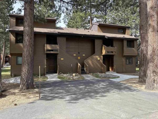 $495,000 | 2 Arrowhead Drive, Unit 71, Mammoth Lakes, CA 93546