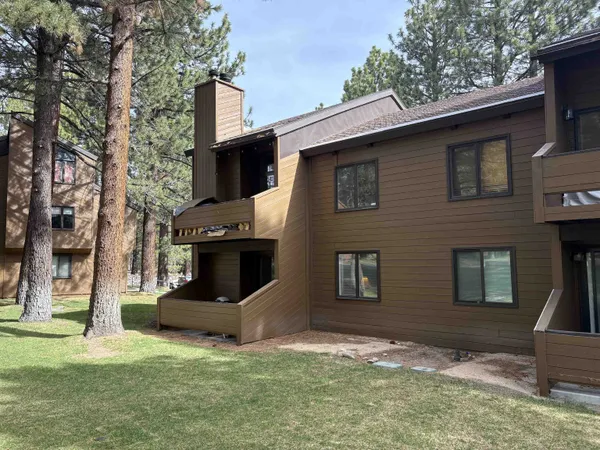 $495,000 | 2 Arrowhead Drive, Unit 71, Mammoth Lakes, CA 93546