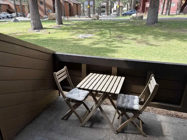 $495,000 | 2 Arrowhead Drive, Unit 71, Mammoth Lakes, CA 93546