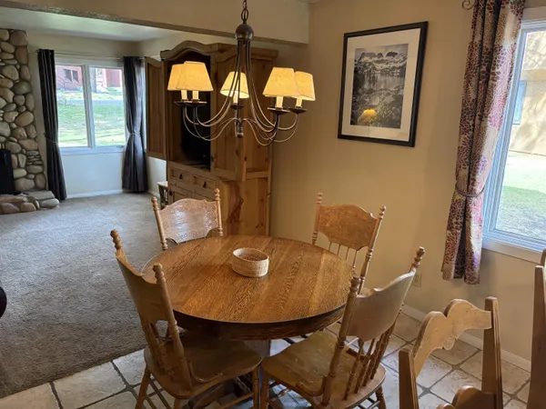 $495,000 | 2 Arrowhead Drive, Unit 71, Mammoth Lakes, CA 93546