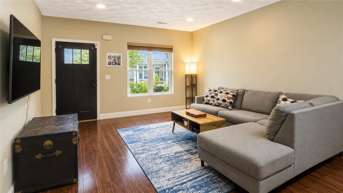 301 West Shore Road, Unit 19 Warwick, RI 02889 - Photo 6 of 41