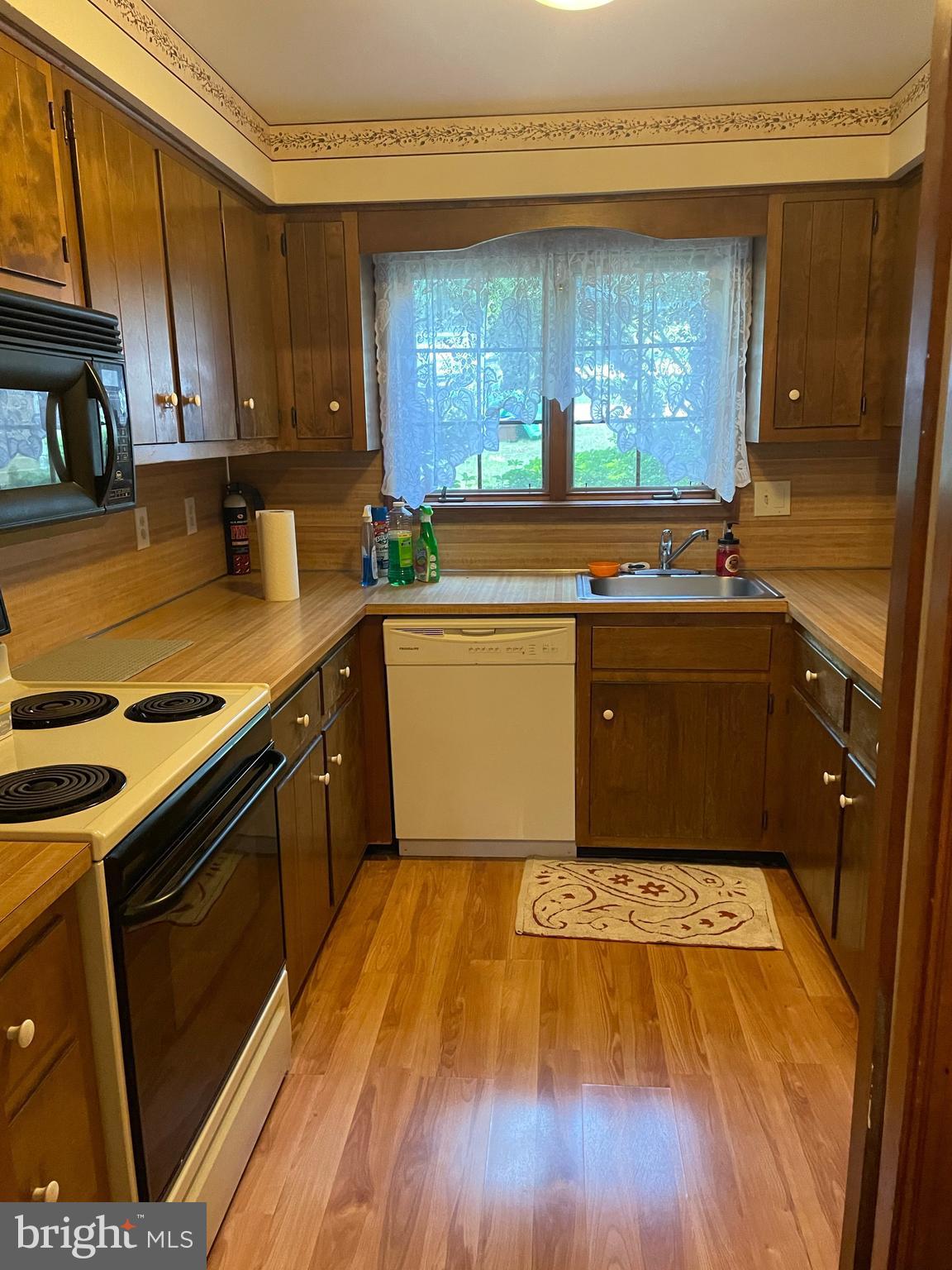 237B Ridge Avenue, Unit A Perkasie, PA 18944 - Photo 2 of 9