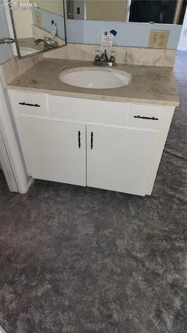 a close view of sink and tap