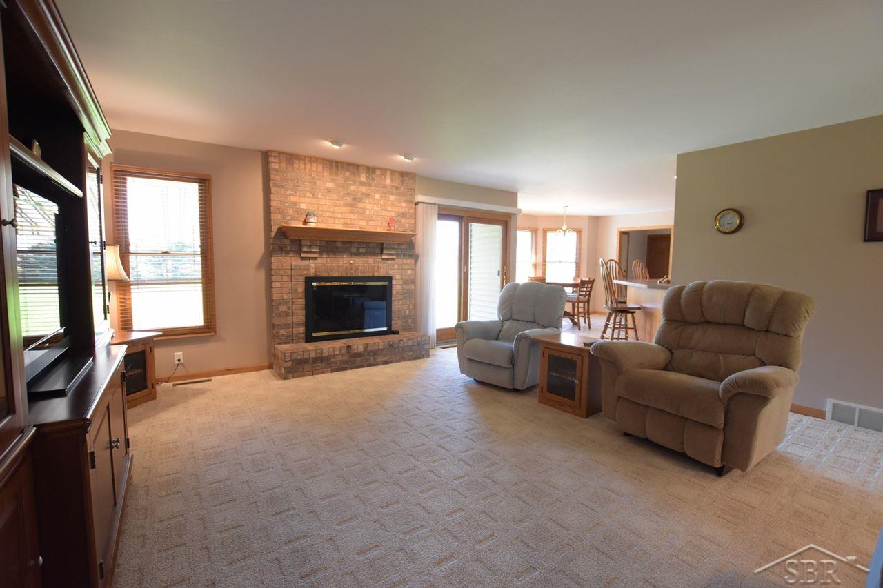 7077 Sunningdale Road Saginaw, MI 48604 - Photo 14 of 26 31332323-13.JPG