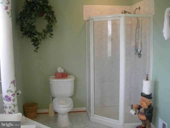 4640 Bucks School House Road Rosedale, MD 21237 - Photo 10 of 29 Separate shower in Master bath