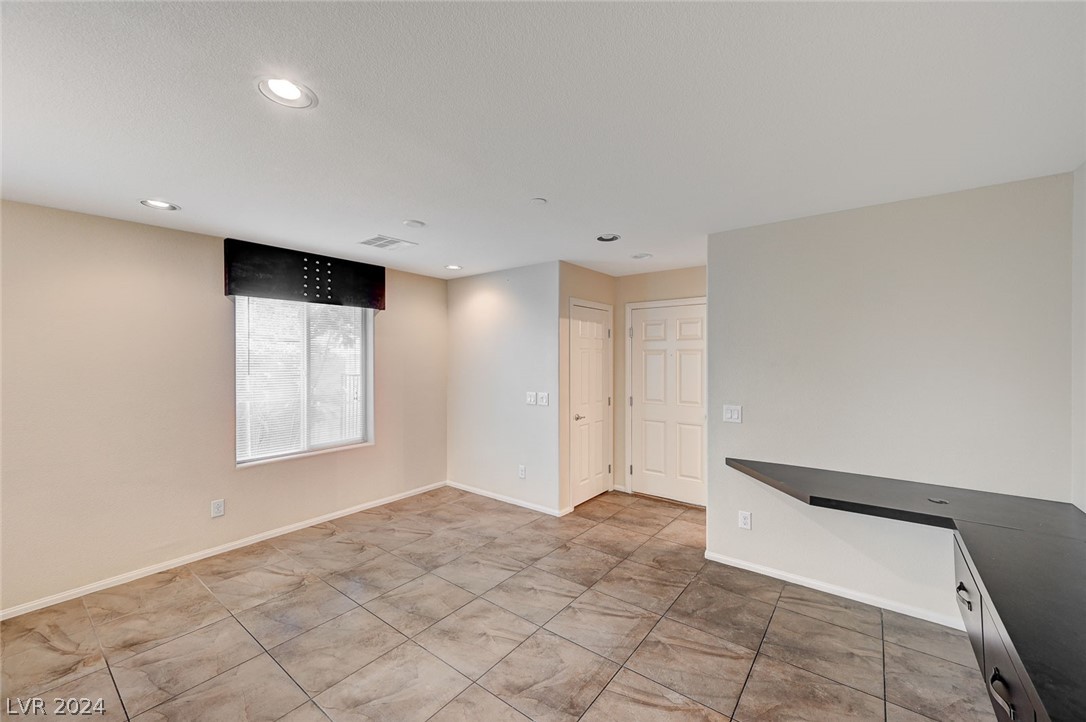 112 Uplander Steep Lane Henderson, NV 89015 - Photo 11 of 58