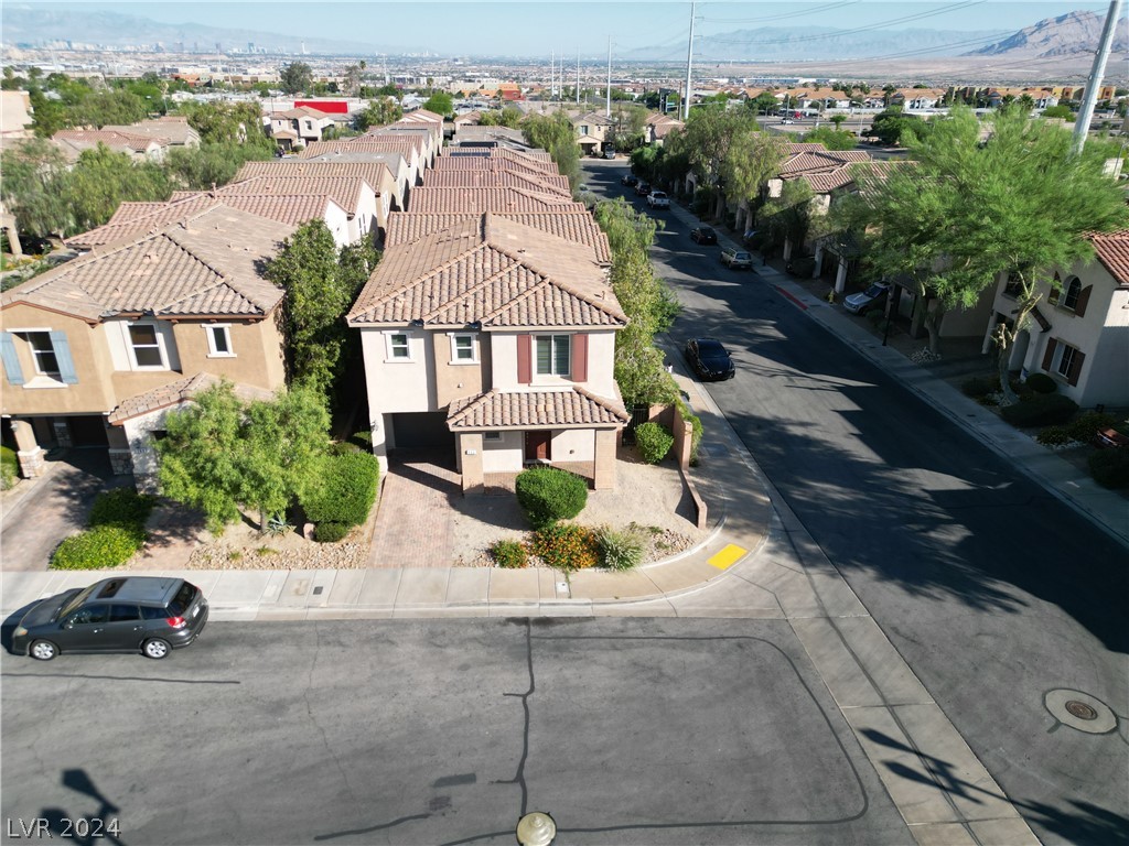 112 Uplander Steep Lane Henderson, NV 89015 - Photo 2 of 58