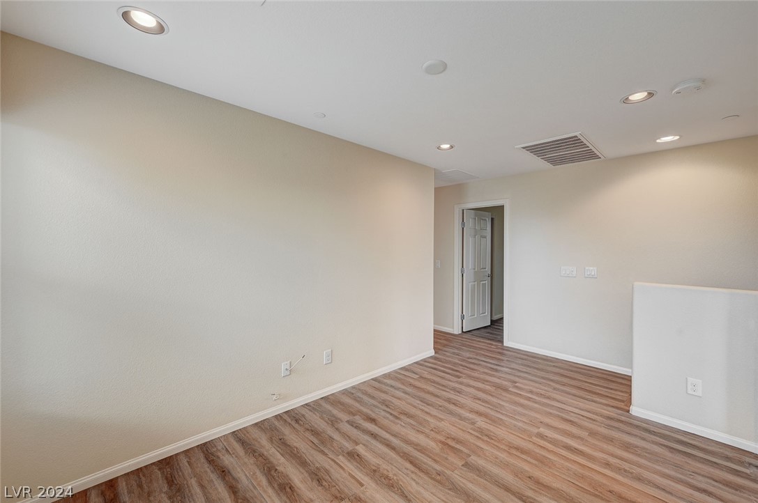 112 Uplander Steep Lane Henderson, NV 89015 - Photo 25 of 58