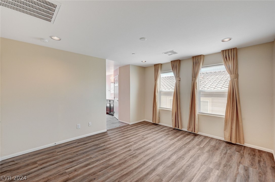 112 Uplander Steep Lane Henderson, NV 89015 - Photo 28 of 58