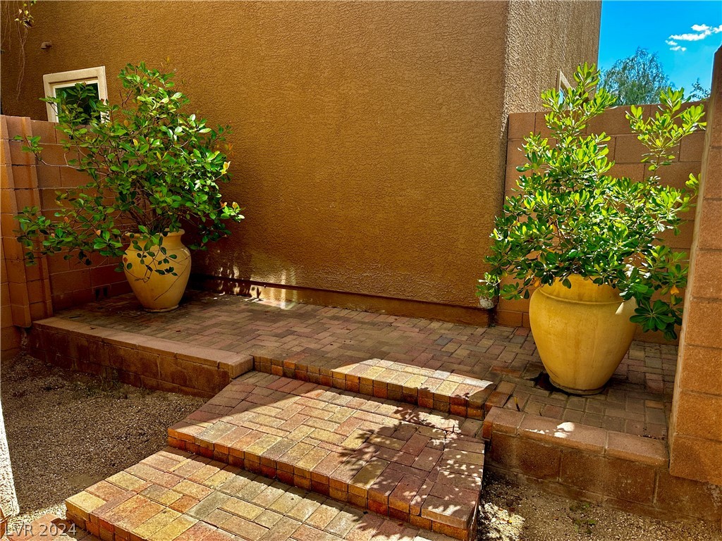 112 Uplander Steep Lane Henderson, NV 89015 - Photo 48 of 58