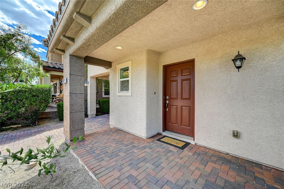 112 Uplander Steep Lane Henderson, NV 89015 - Photo 6 of 58