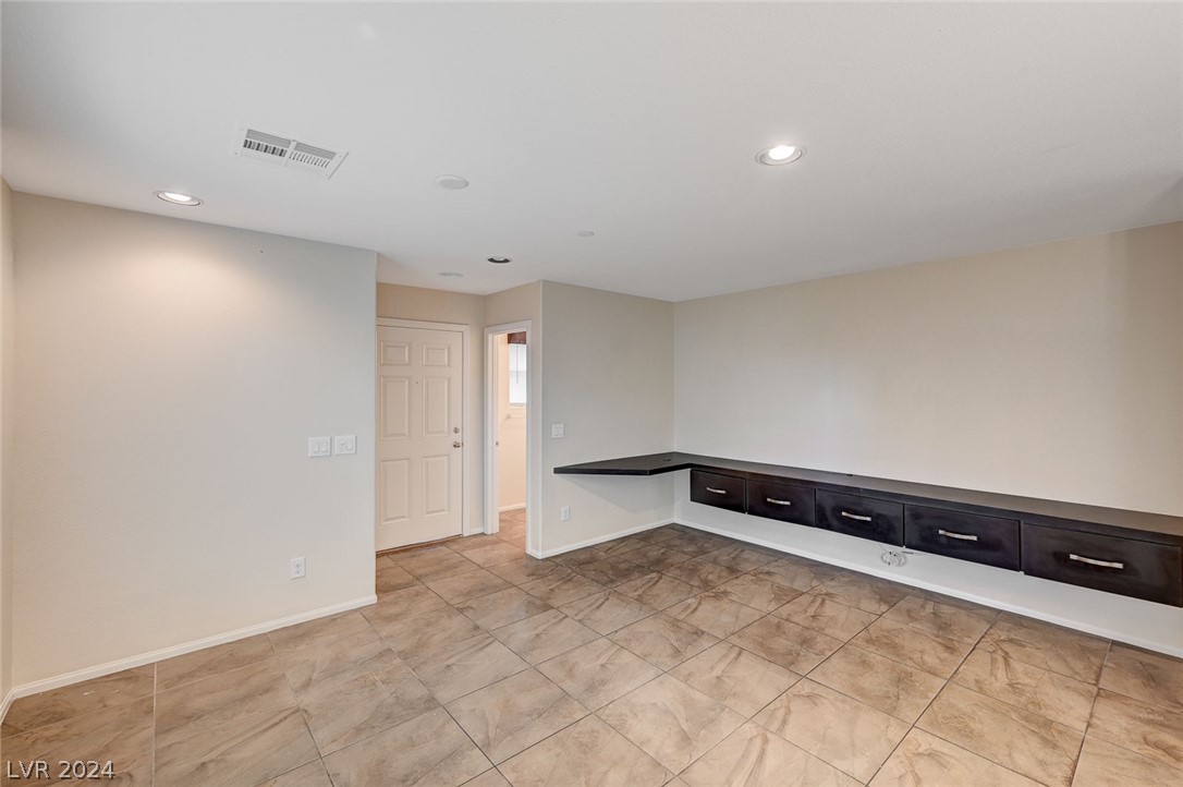 112 Uplander Steep Lane Henderson, NV 89015 - Photo 9 of 58