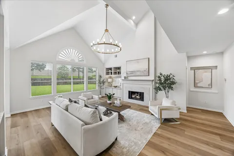 $579,000 | 6102 Laguna Del Rey Drive, Houston, TX 77041